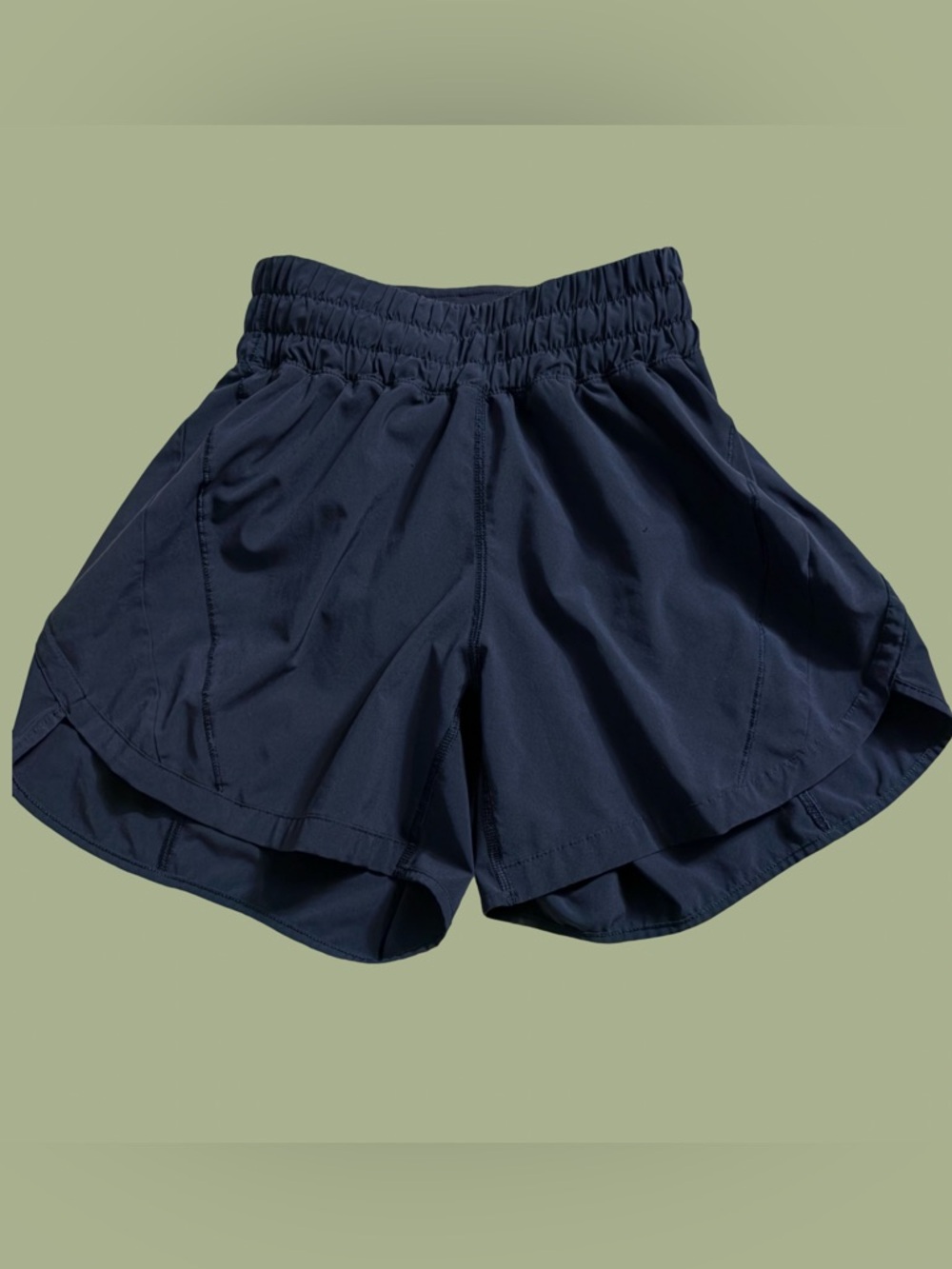 Lululemon Size 2 Track That High Rise shorts True Navy